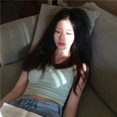 抓着彩虹的男人